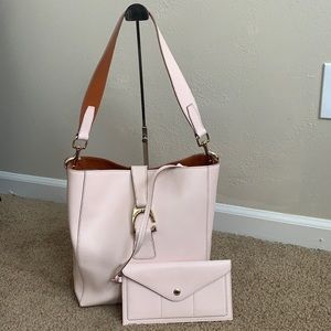 Dooney and bourke